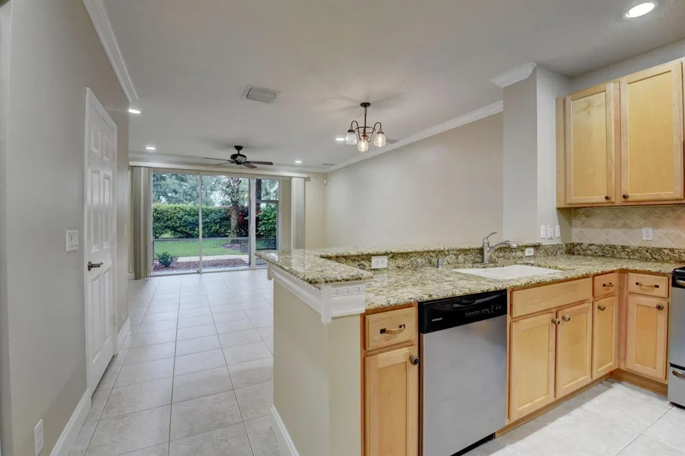 9113 Tremezzo Lane Boynton Beach, FL 33472