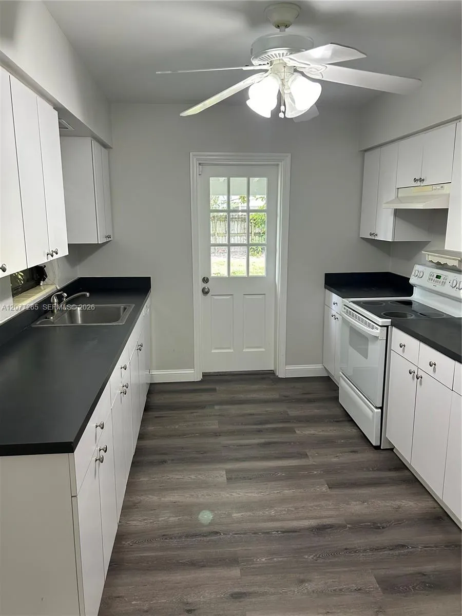 7415 SW 117th St Pinecrest, FL 33156