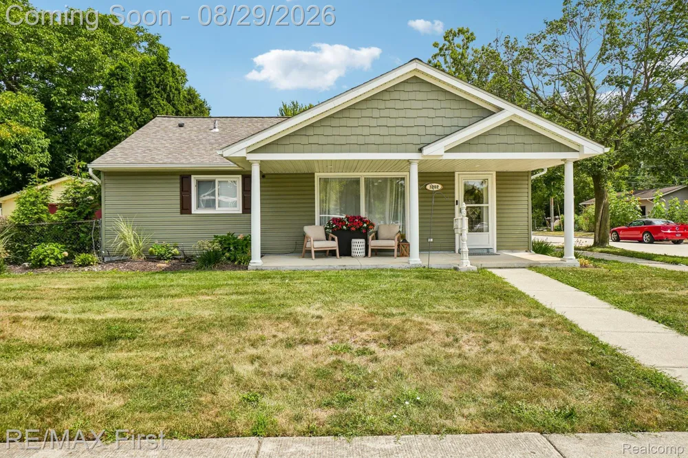 3202 Prairie Avenue Royal Oak City, MI 48073
