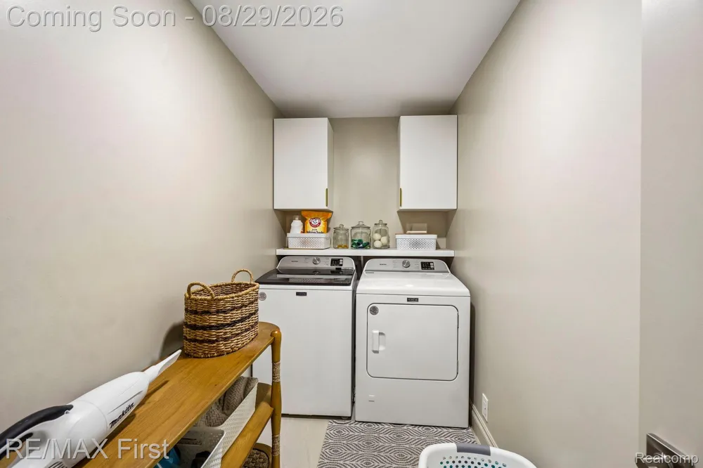 3202 Prairie Avenue Royal Oak City, MI 48073