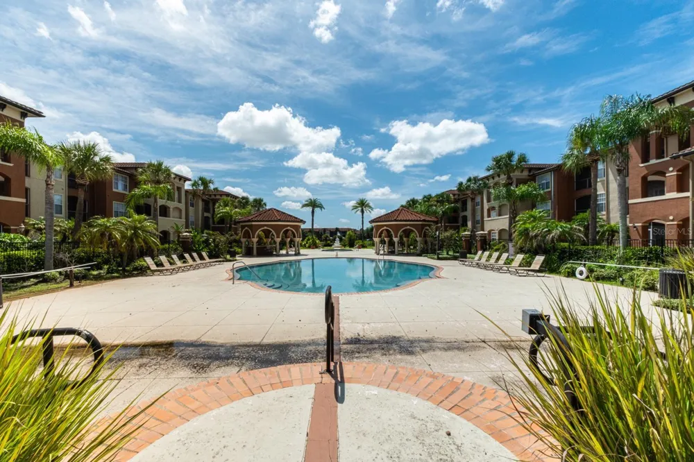 5512 METROWEST BOULEVARD #12-203 Orlando, FL 32811