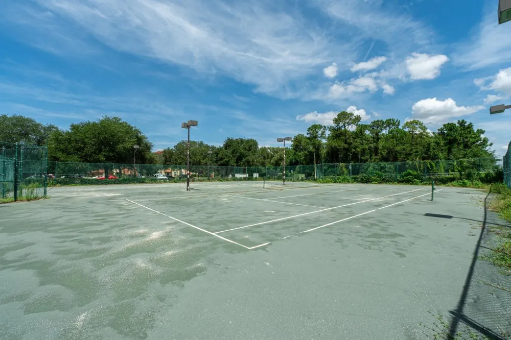 5512 METROWEST BOULEVARD #12-203 Orlando, FL 32811