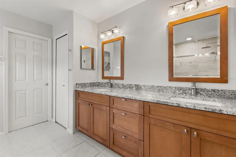 425 CARRIAGE WAY COURT Oviedo, FL 32765