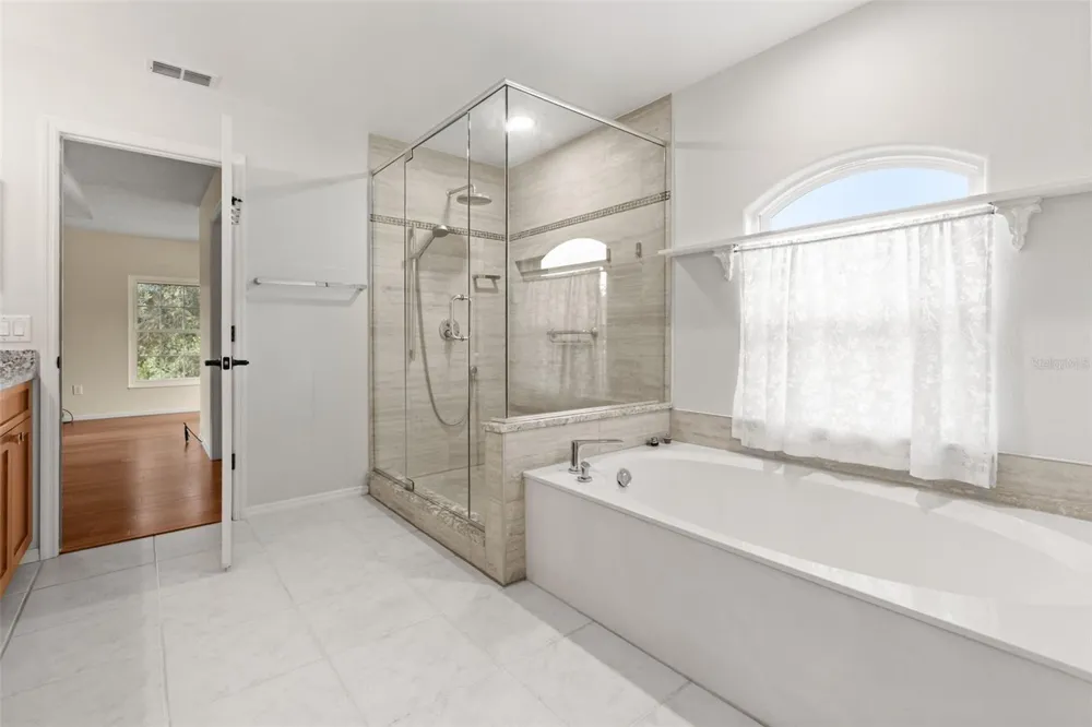 425 CARRIAGE WAY COURT Oviedo, FL 32765