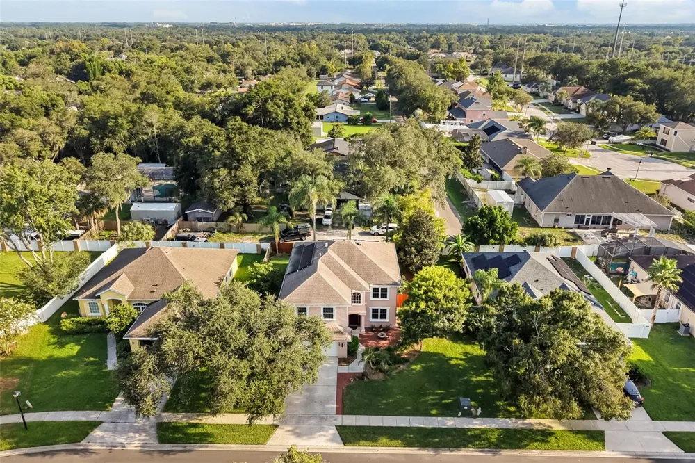 425 CARRIAGE WAY COURT Oviedo, FL 32765