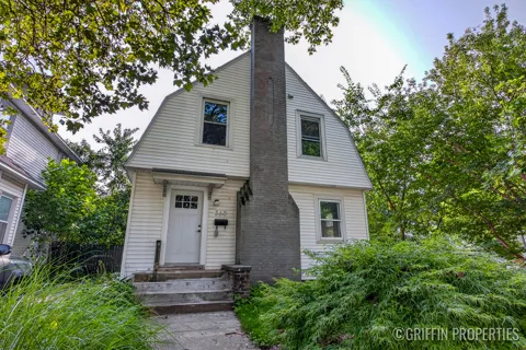 360 Carlton Avenue SE