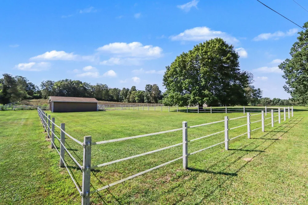 23275 Uldriks Drive Battle Creek, MI 49017