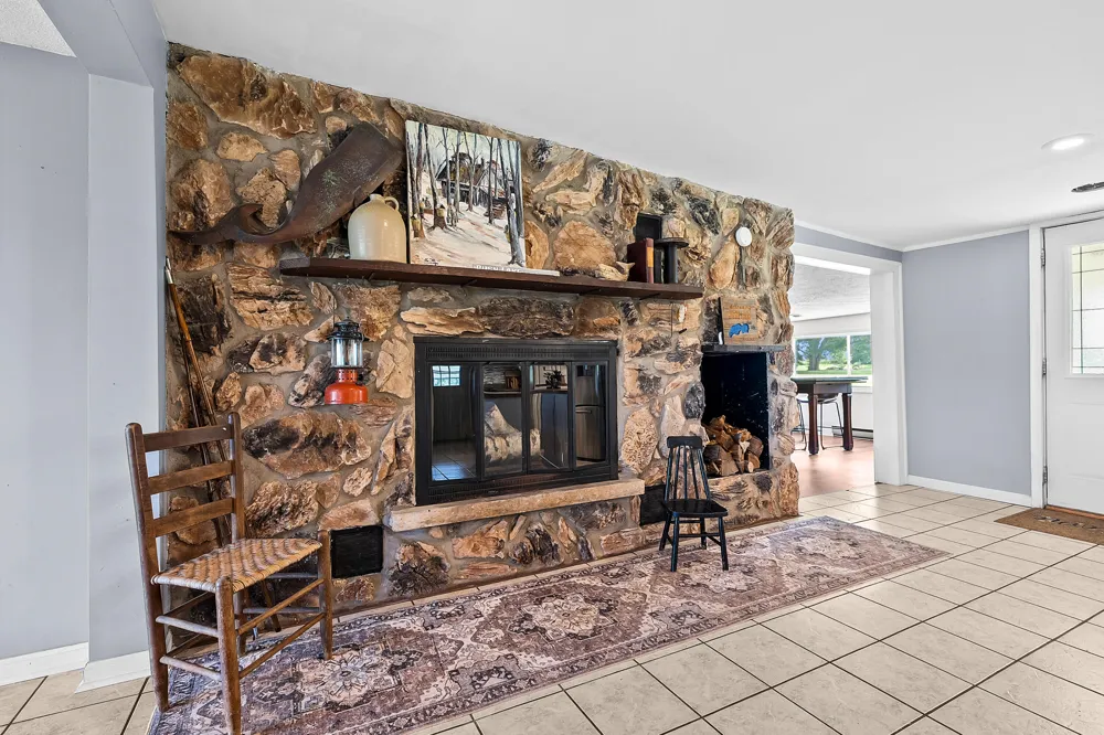 48930 68th Street Hartford, MI 49057