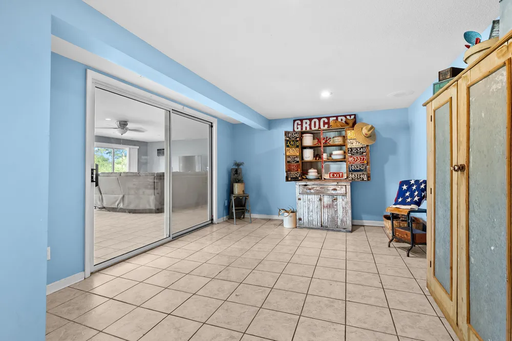 48930 68th Street Hartford, MI 49057