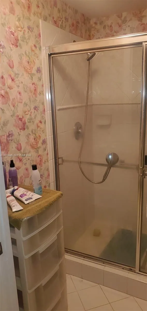 7775 Yardley Dr #211 Tamarac, FL 33321