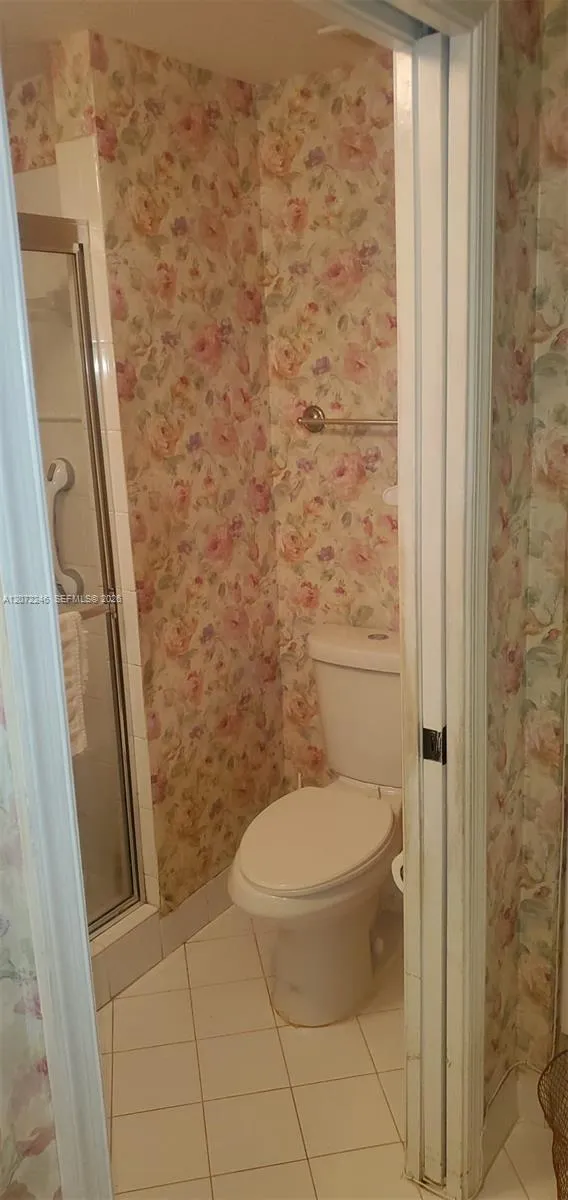 7775 Yardley Dr #211 Tamarac, FL 33321