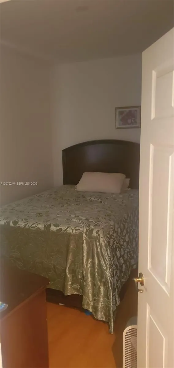 7775 Yardley Dr #211 Tamarac, FL 33321