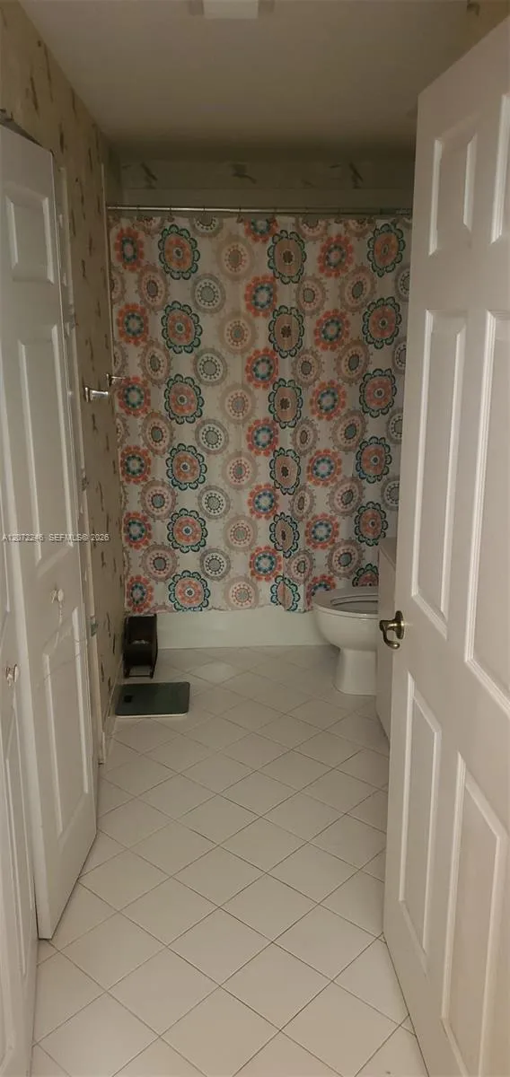 7775 Yardley Dr #211 Tamarac, FL 33321