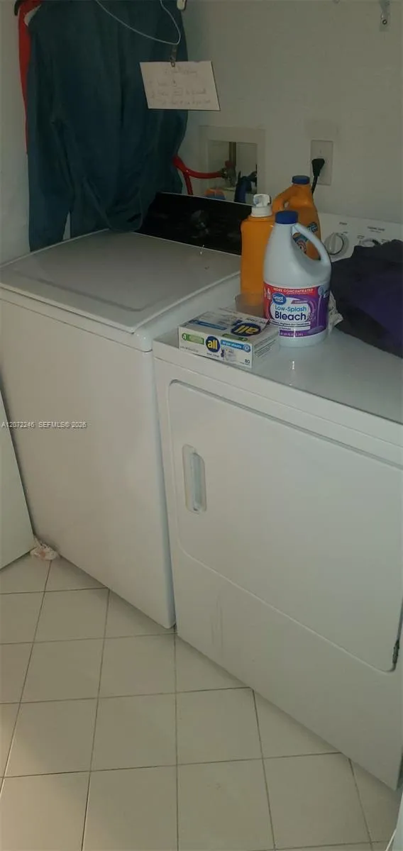 7775 Yardley Dr #211 Tamarac, FL 33321