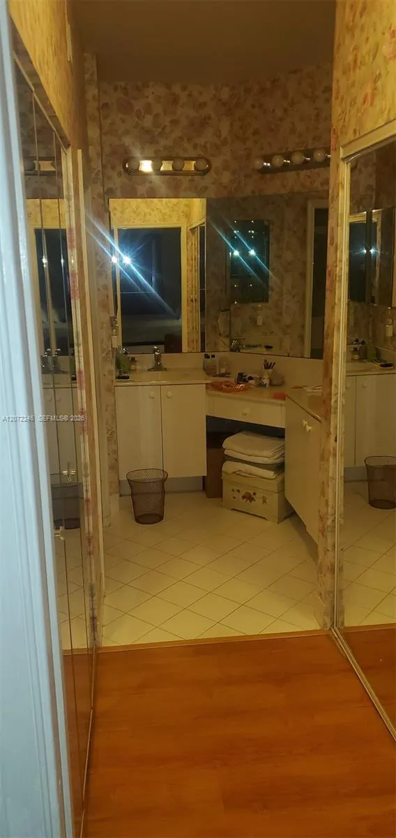 7775 Yardley Dr #211 Tamarac, FL 33321