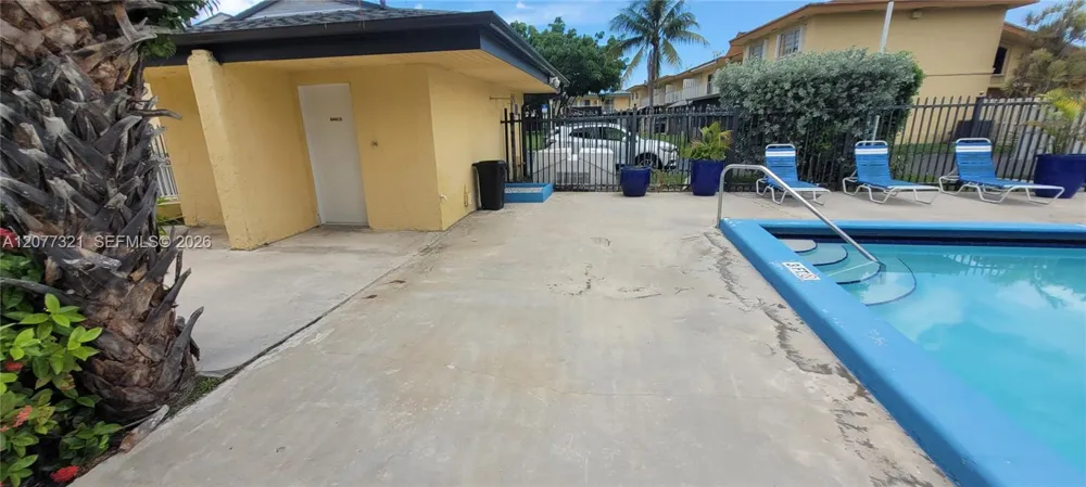 8310 SW 154th Ave #25 Miami, FL 33193