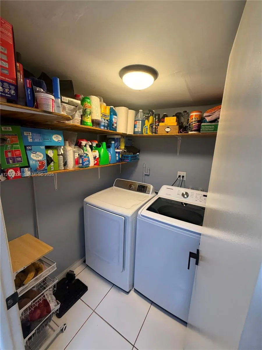 8310 SW 154th Ave #25 Miami, FL 33193