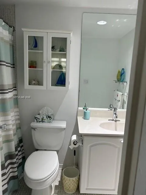 3801 S Ocean Dr #2D Hollywood, FL 33019