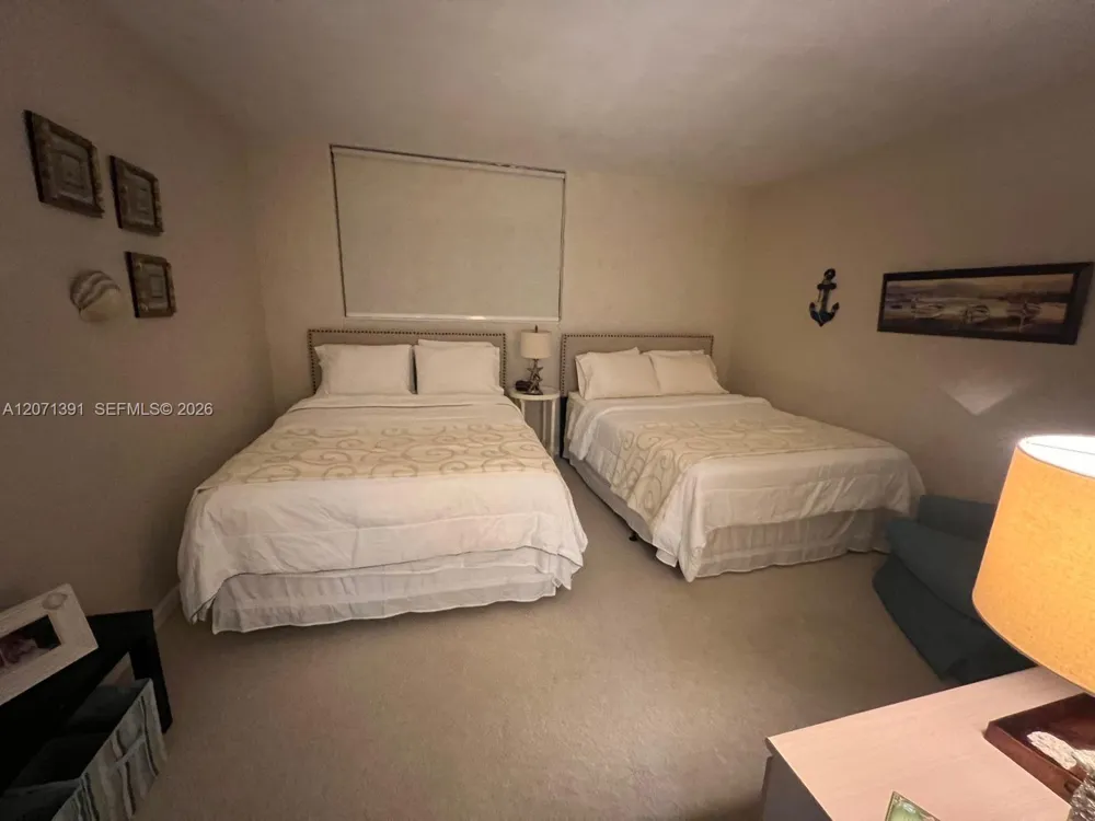 3801 S Ocean Dr #2D Hollywood, FL 33019