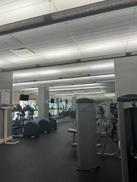 3801 S Ocean Dr #2D Hollywood, FL 33019
