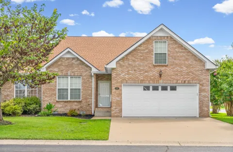 32 Townsend Way