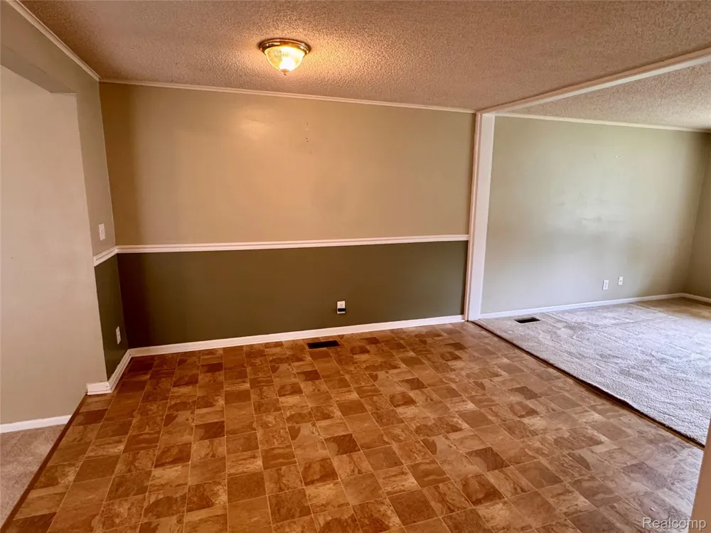 37197 Jefferson Avenue Harrison Charter Township, MI 48045