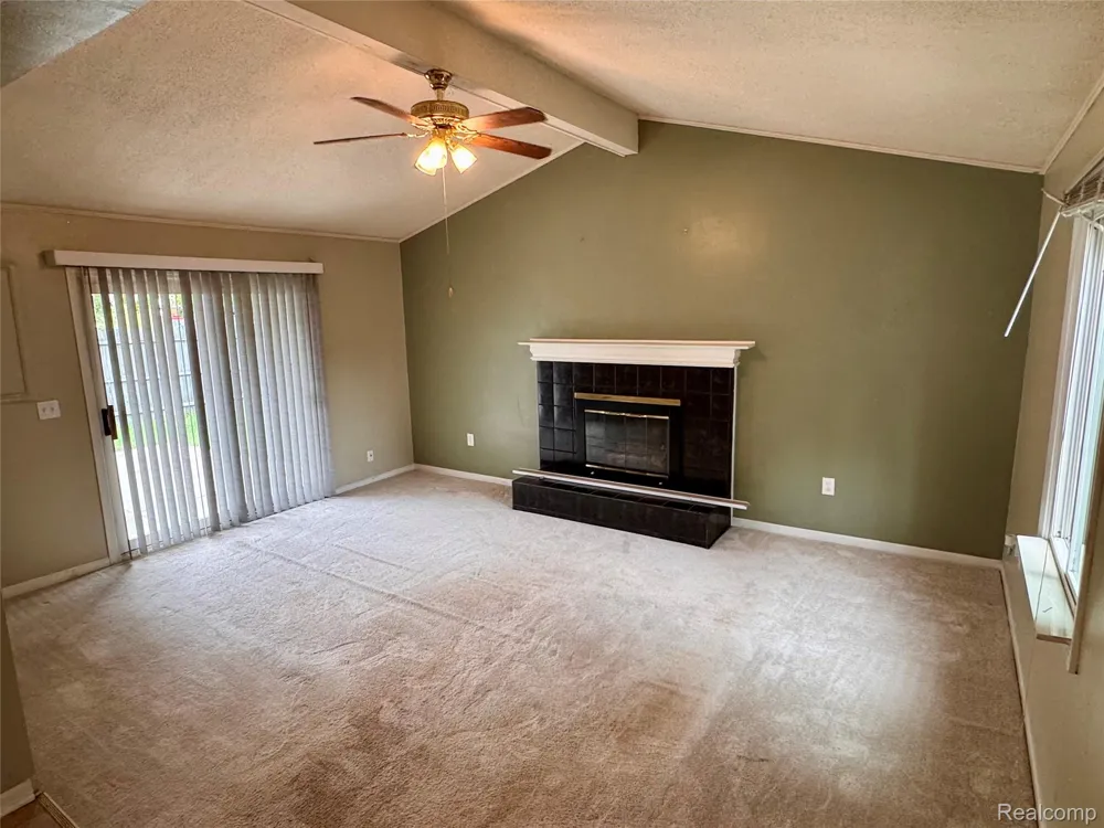 37197 Jefferson Avenue Harrison Charter Township, MI 48045
