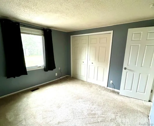 37197 Jefferson Avenue Harrison Charter Township, MI 48045