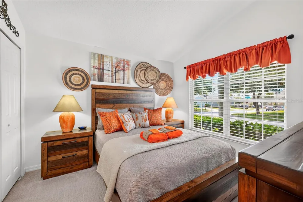 358 LANCASTER DR Davenport, FL 33897