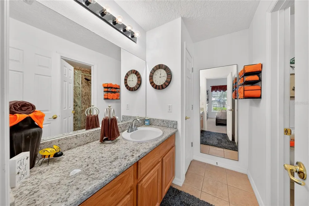 358 LANCASTER DR Davenport, FL 33897