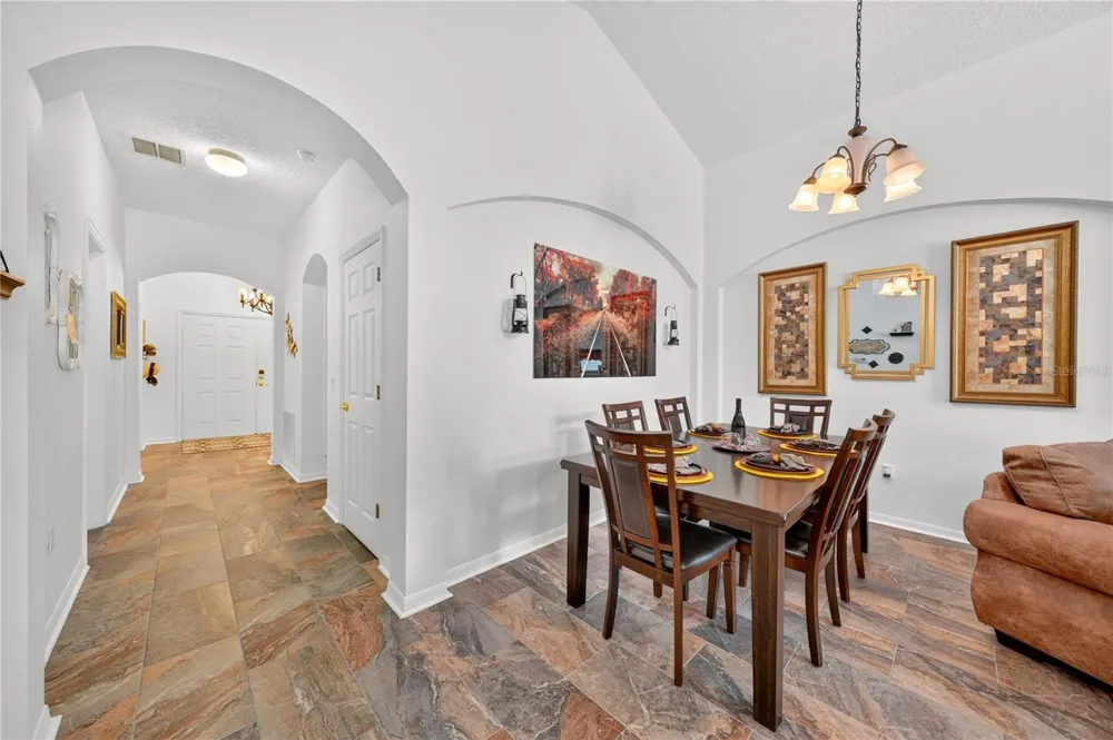 358 LANCASTER DR Davenport, FL 33897