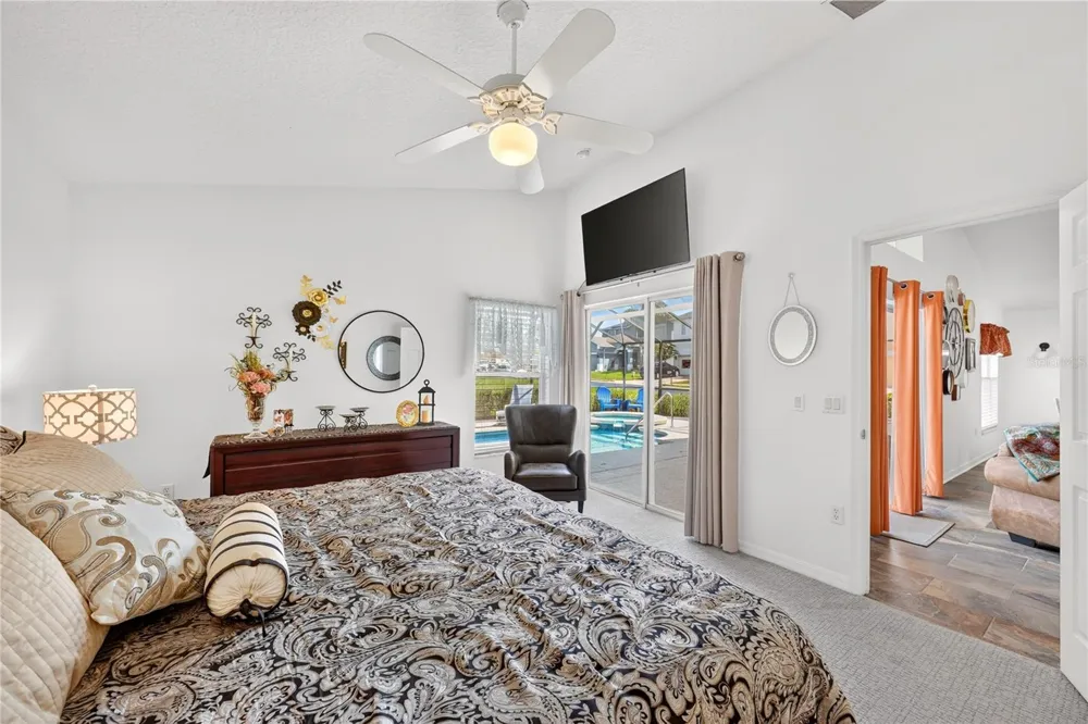 358 LANCASTER DR Davenport, FL 33897
