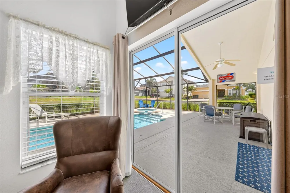358 LANCASTER DR Davenport, FL 33897