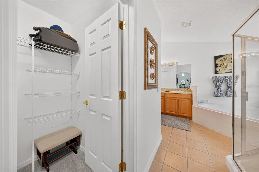 358 LANCASTER DR Davenport, FL 33897