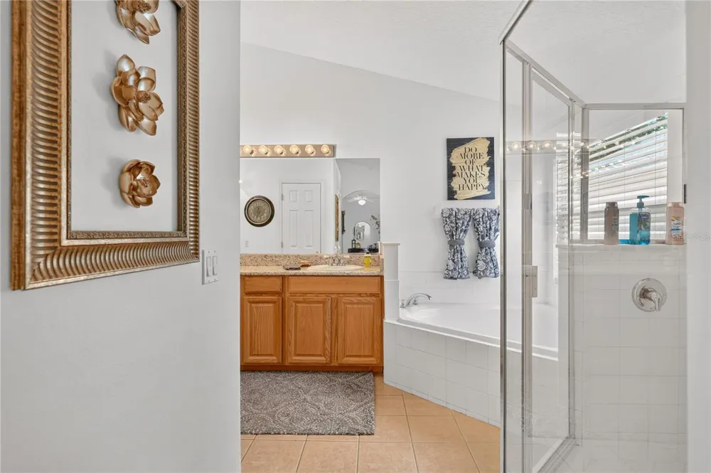 358 LANCASTER DR Davenport, FL 33897