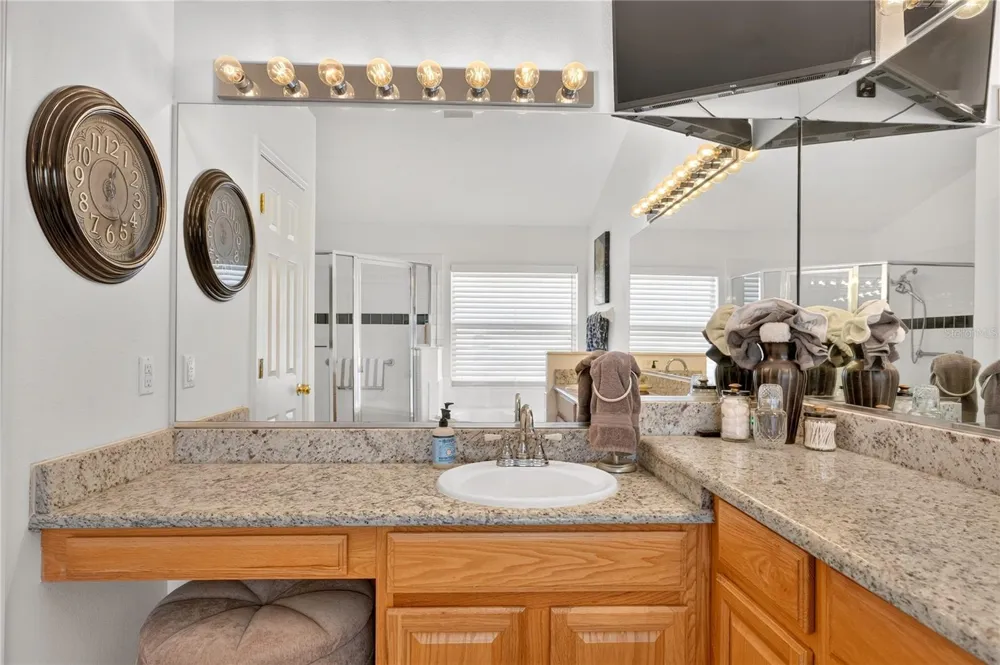 358 LANCASTER DR Davenport, FL 33897