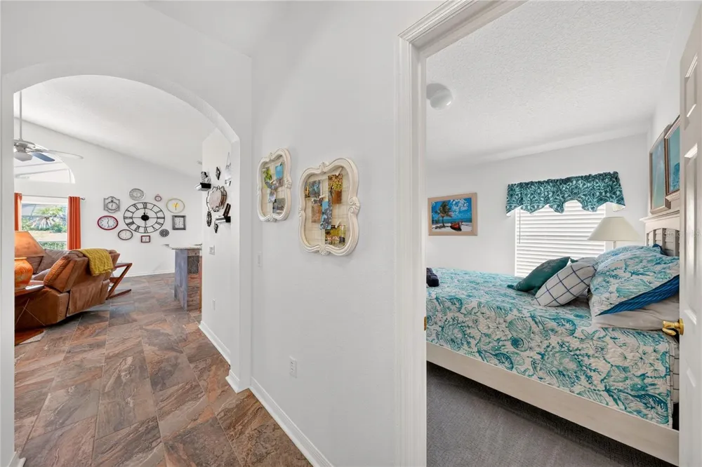 358 LANCASTER DR Davenport, FL 33897
