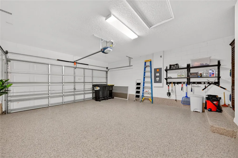 358 LANCASTER DR Davenport, FL 33897