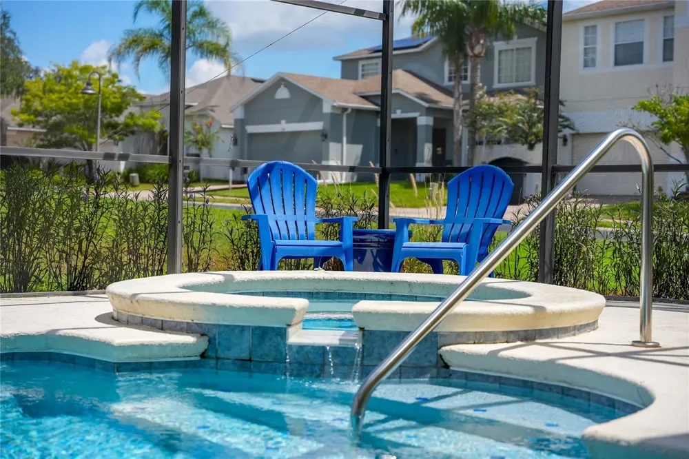 358 LANCASTER DR Davenport, FL 33897