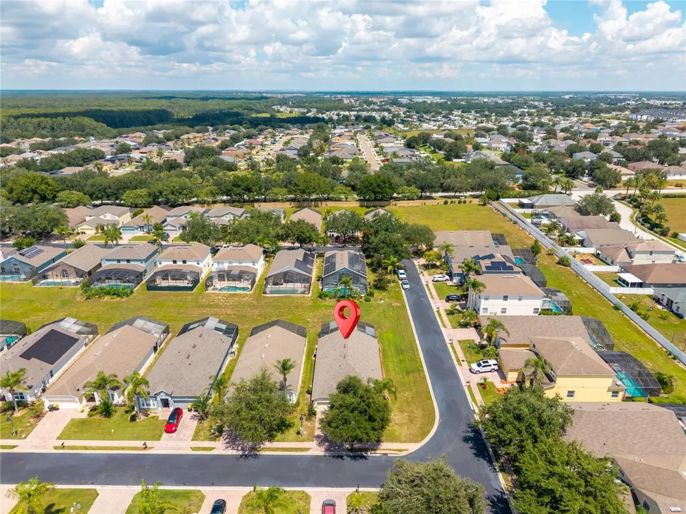 358 LANCASTER DR Davenport, FL 33897