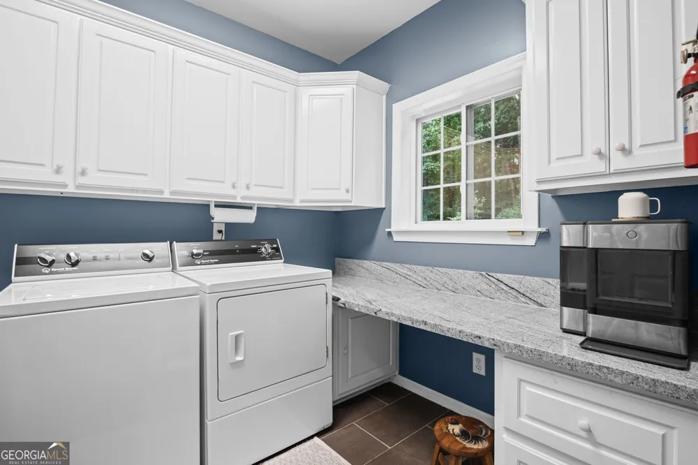 75 Waters Edge LN Newnan, GA 30263