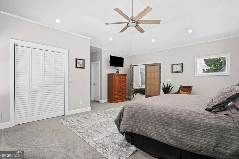 75 Waters Edge LN Newnan, GA 30263