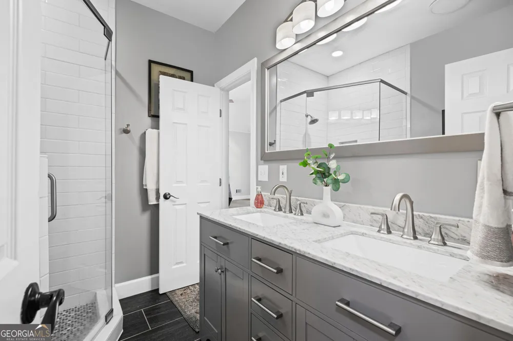 75 Waters Edge LN Newnan, GA 30263