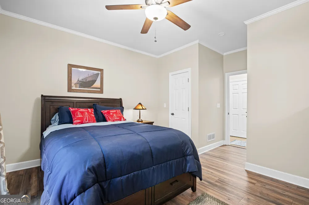 75 Waters Edge LN Newnan, GA 30263