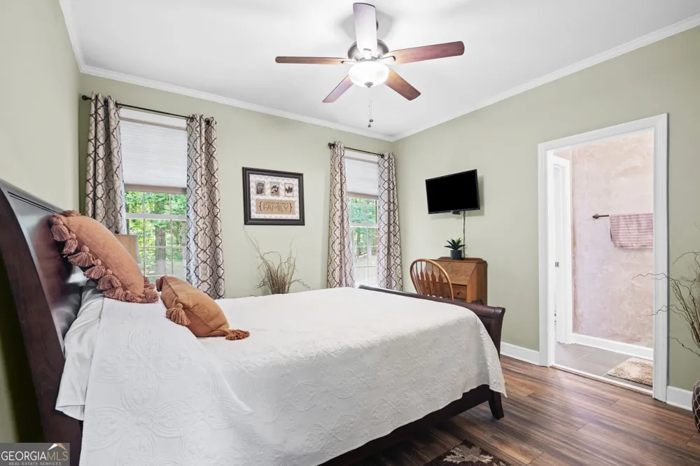 75 Waters Edge LN Newnan, GA 30263