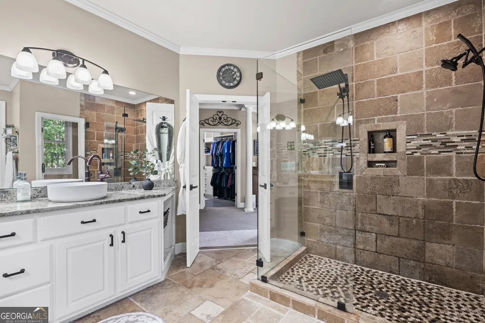 75 Waters Edge LN Newnan, GA 30263