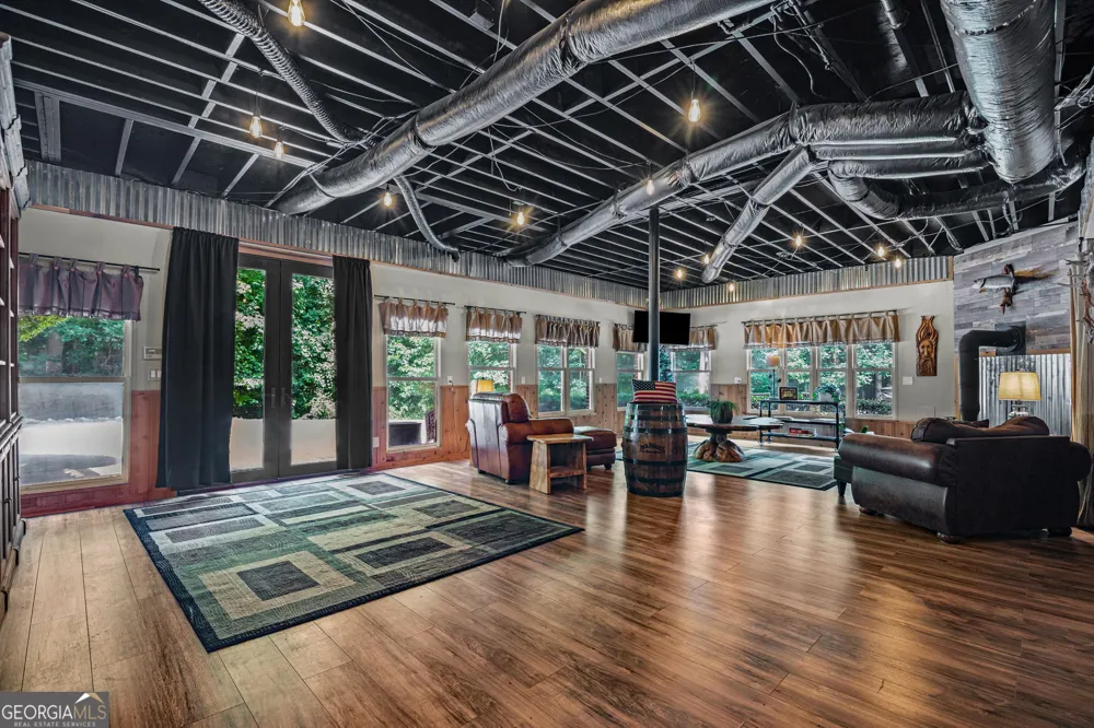 75 Waters Edge LN Newnan, GA 30263