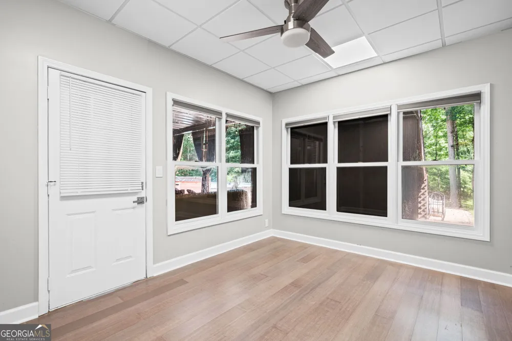 75 Waters Edge LN Newnan, GA 30263