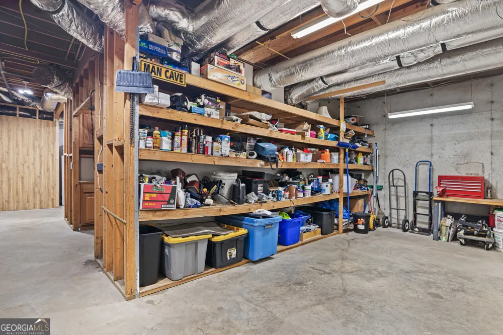 75 Waters Edge LN Newnan, GA 30263