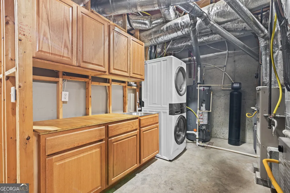 75 Waters Edge LN Newnan, GA 30263
